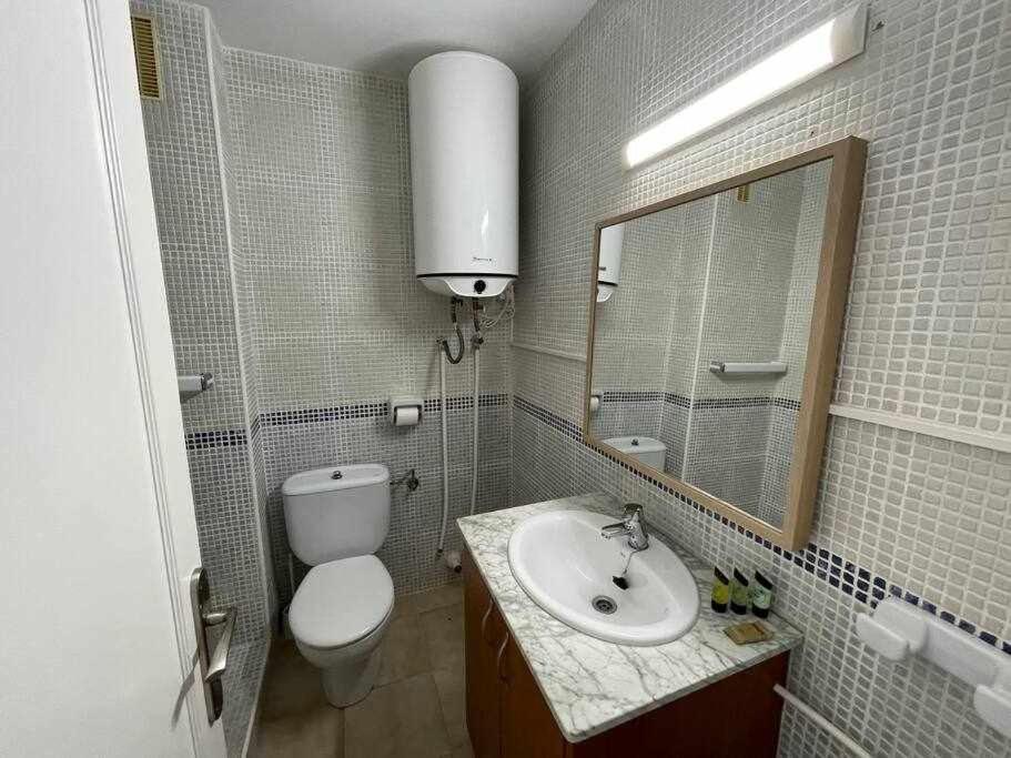 Mitjana Apartamento Con Piscina Ciutadella  Kültér fotó