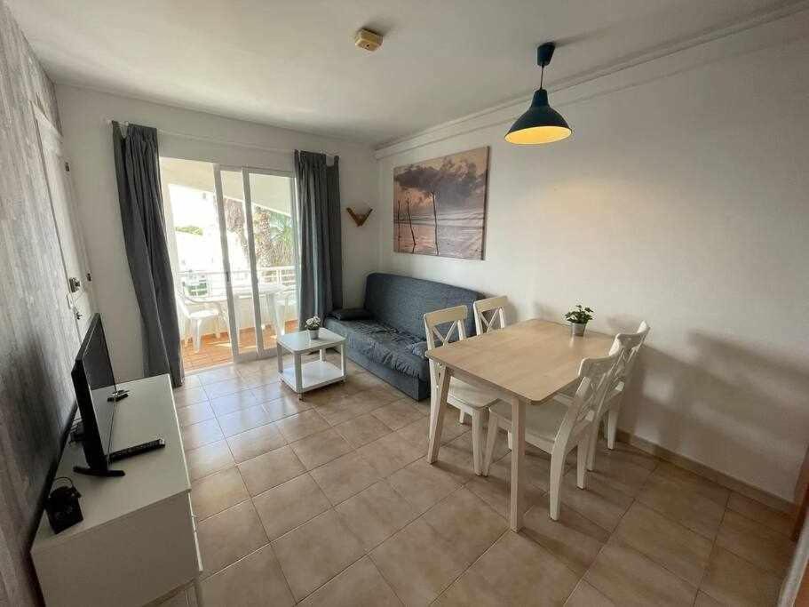 Mitjana Apartamento Con Piscina Ciutadella  Kültér fotó
