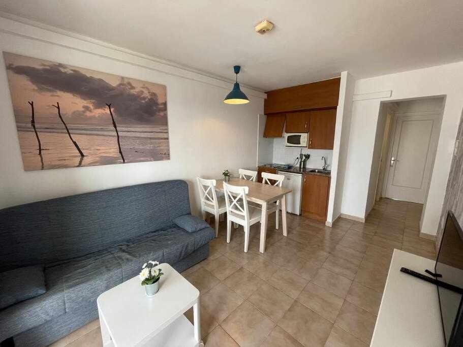 Mitjana Apartamento Con Piscina Ciutadella  Kültér fotó